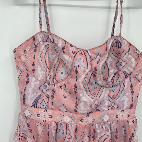 American Eagle Women's Spaghetti Strap
Boho Dress Built In Bra - Picture 5 of 7